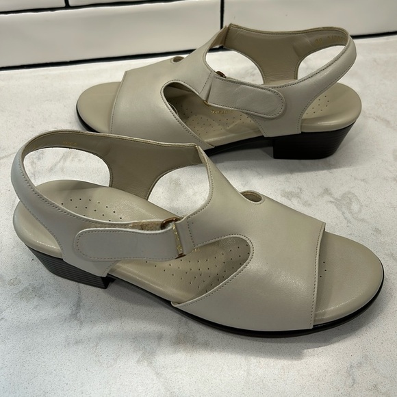 SAS Suntimer Pearl Bone Women's Sandals 7WTripad Comfort Vacation - Picture 3 of 15